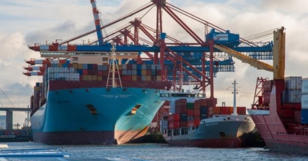 hang-tau-van-chuyen-container-Maersk-line